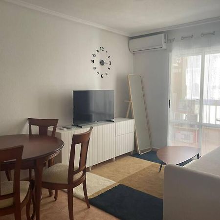 Cozy Apartment 5 Mins To Beach 또레비에하 외부 사진