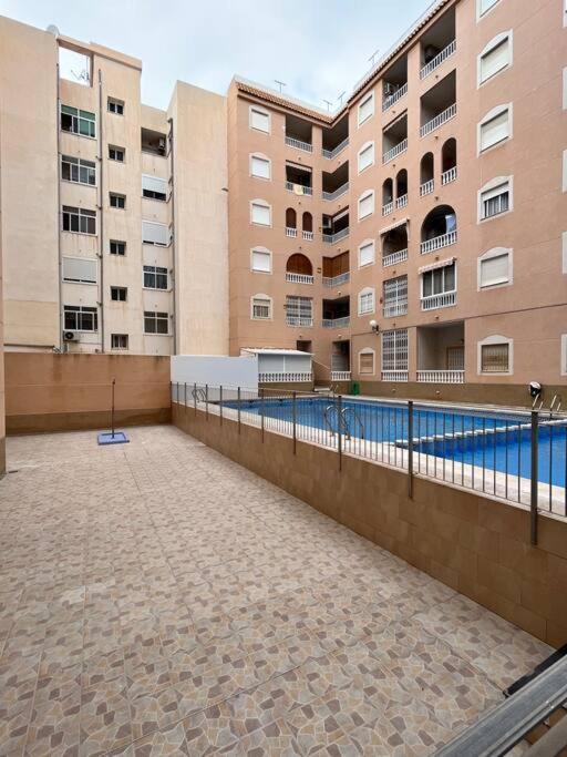 Cozy Apartment 5 Mins To Beach 또레비에하 외부 사진