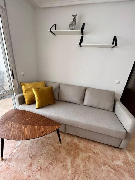Cozy Apartment 5 Mins To Beach 또레비에하 외부 사진